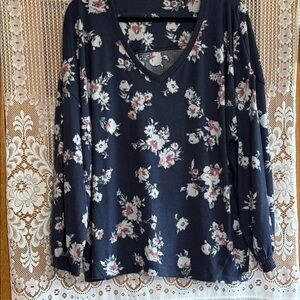 Soft! Soft! Soft! Is This Tunic By C&C Cali